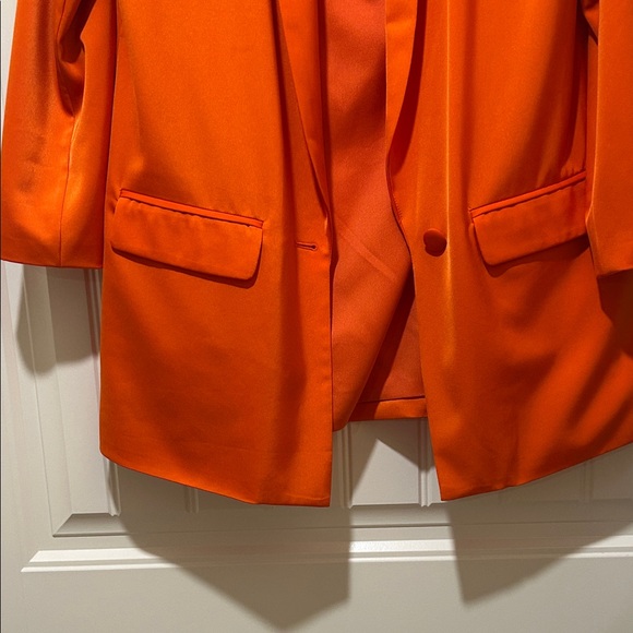 L'Academie Vibrant Orange Blazer - Picture 2 of 5